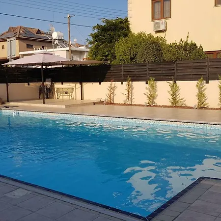 Veniz Villa Aradhippou